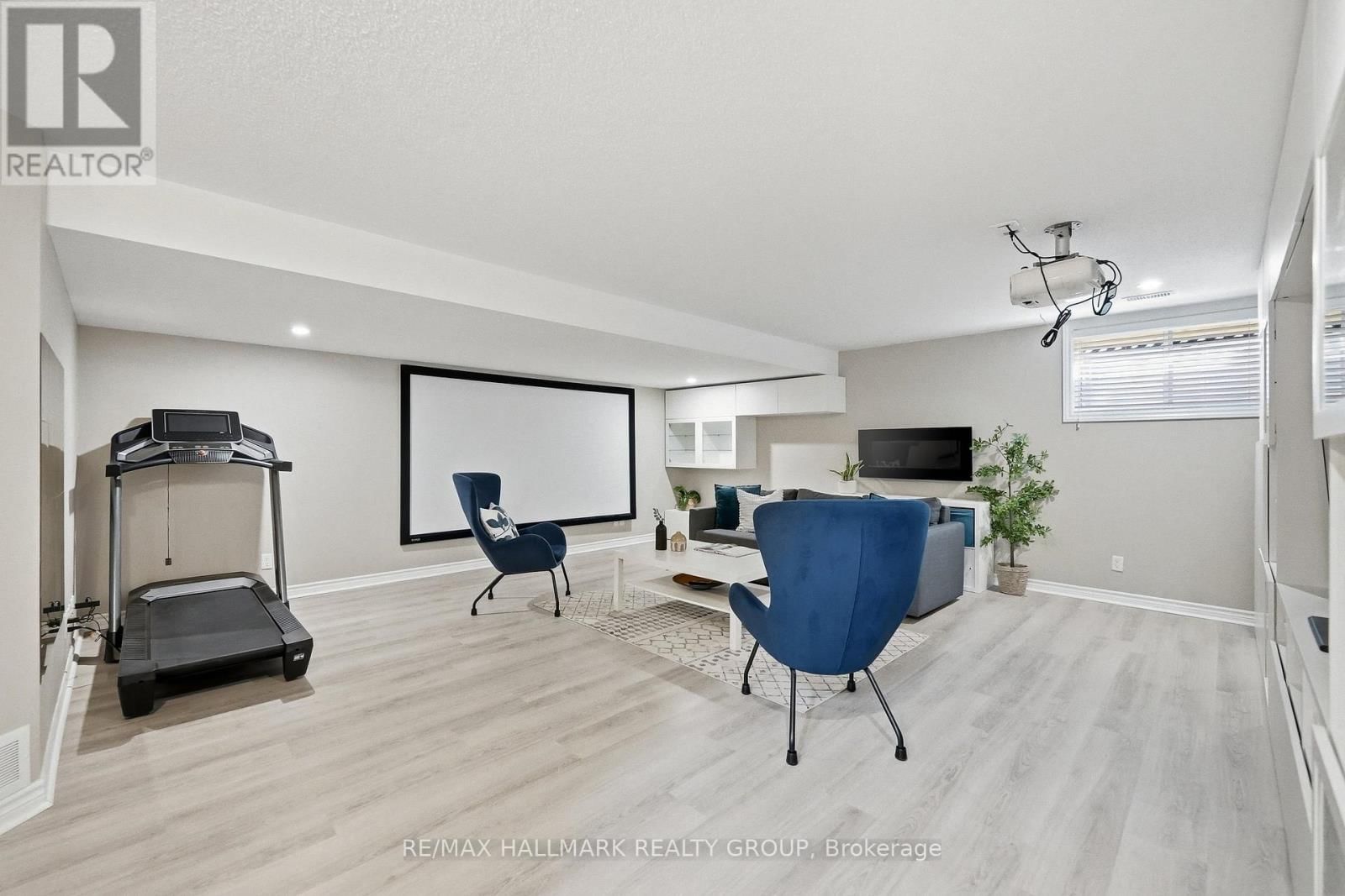 570 BAIE DES CASTORS STREET Image 25