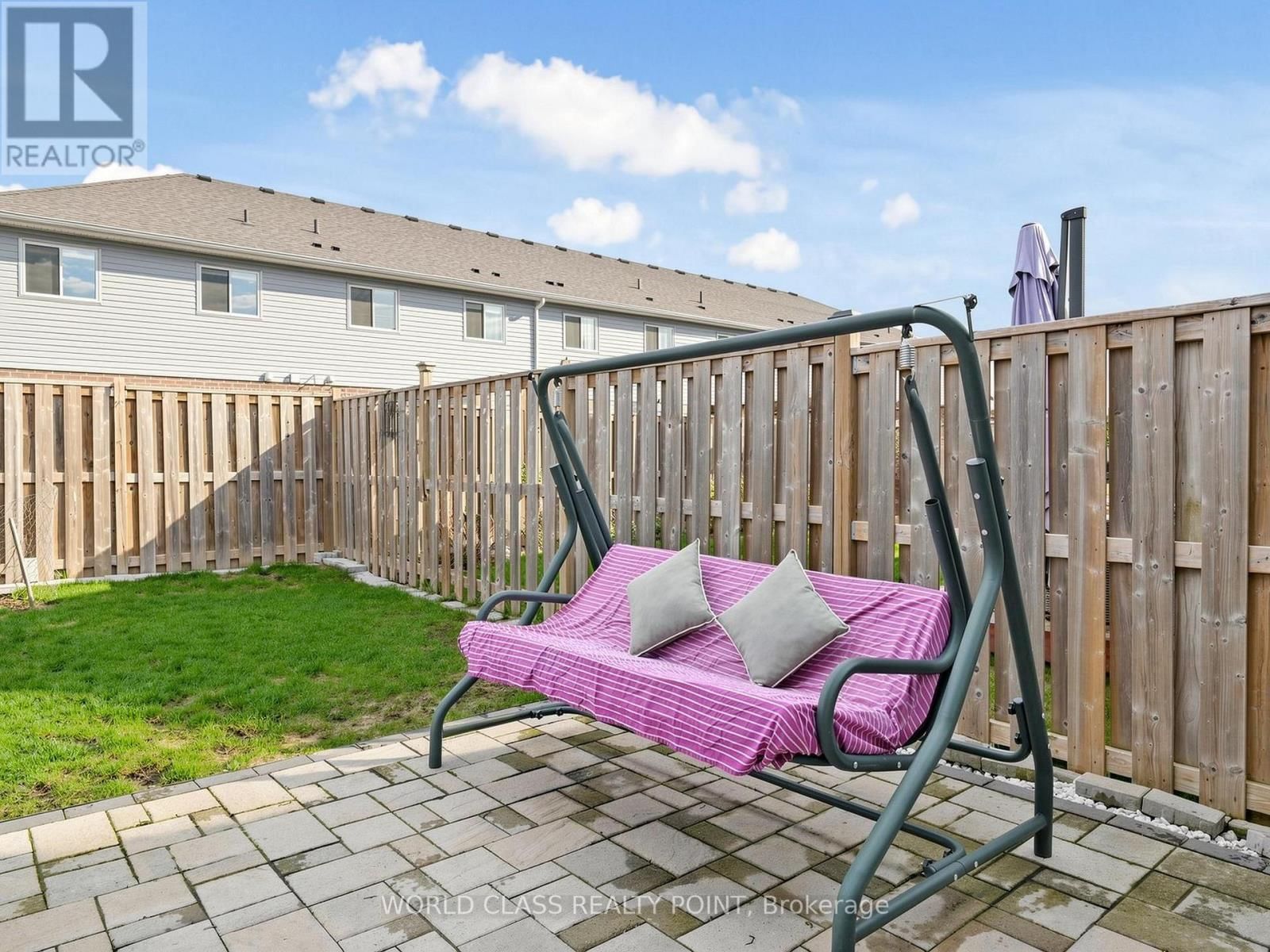 371 FINORO CRESCENT Image 42