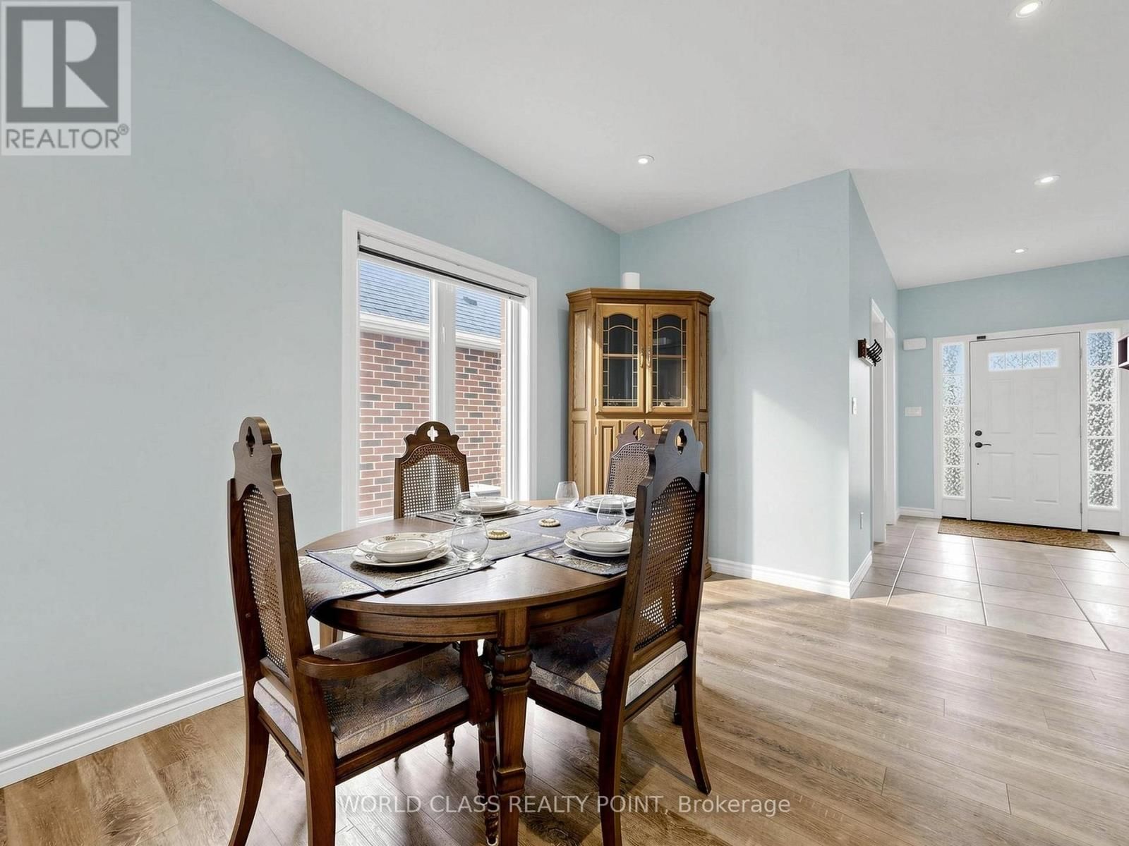 371 FINORO CRESCENT Image 7