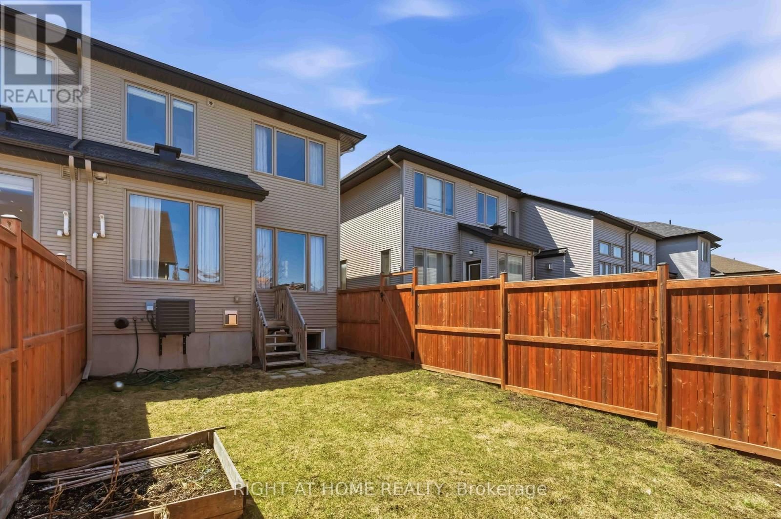 365 LIVERY STREET Image 16