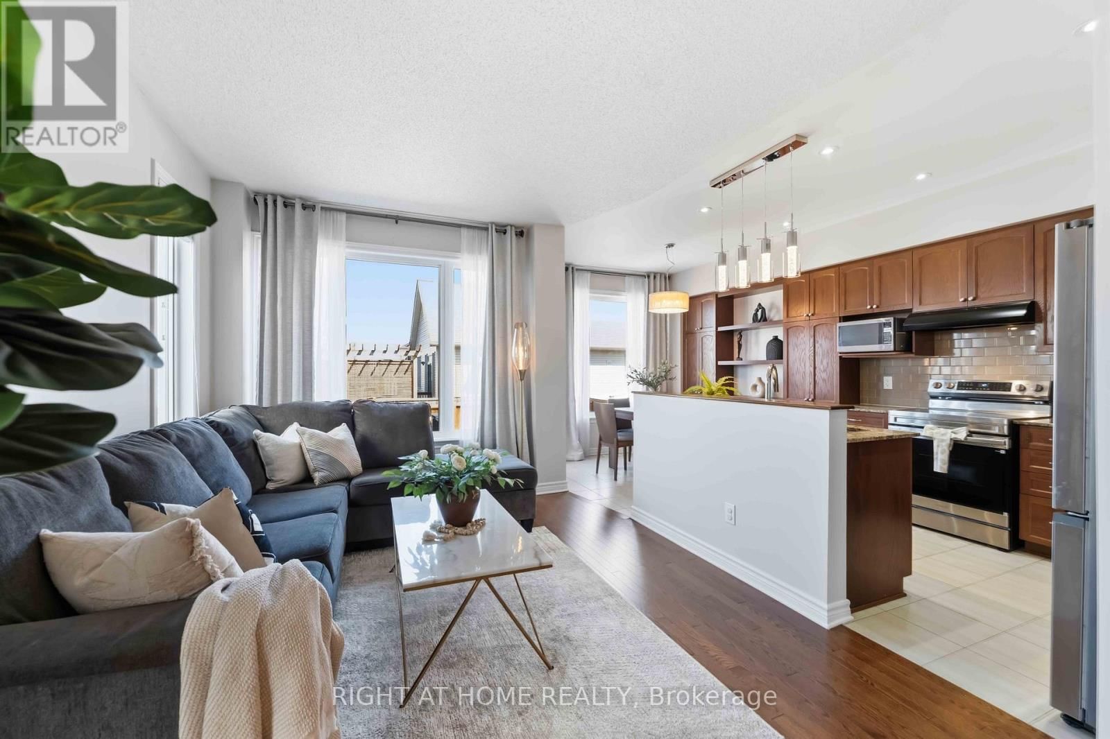 365 LIVERY STREET Image 6