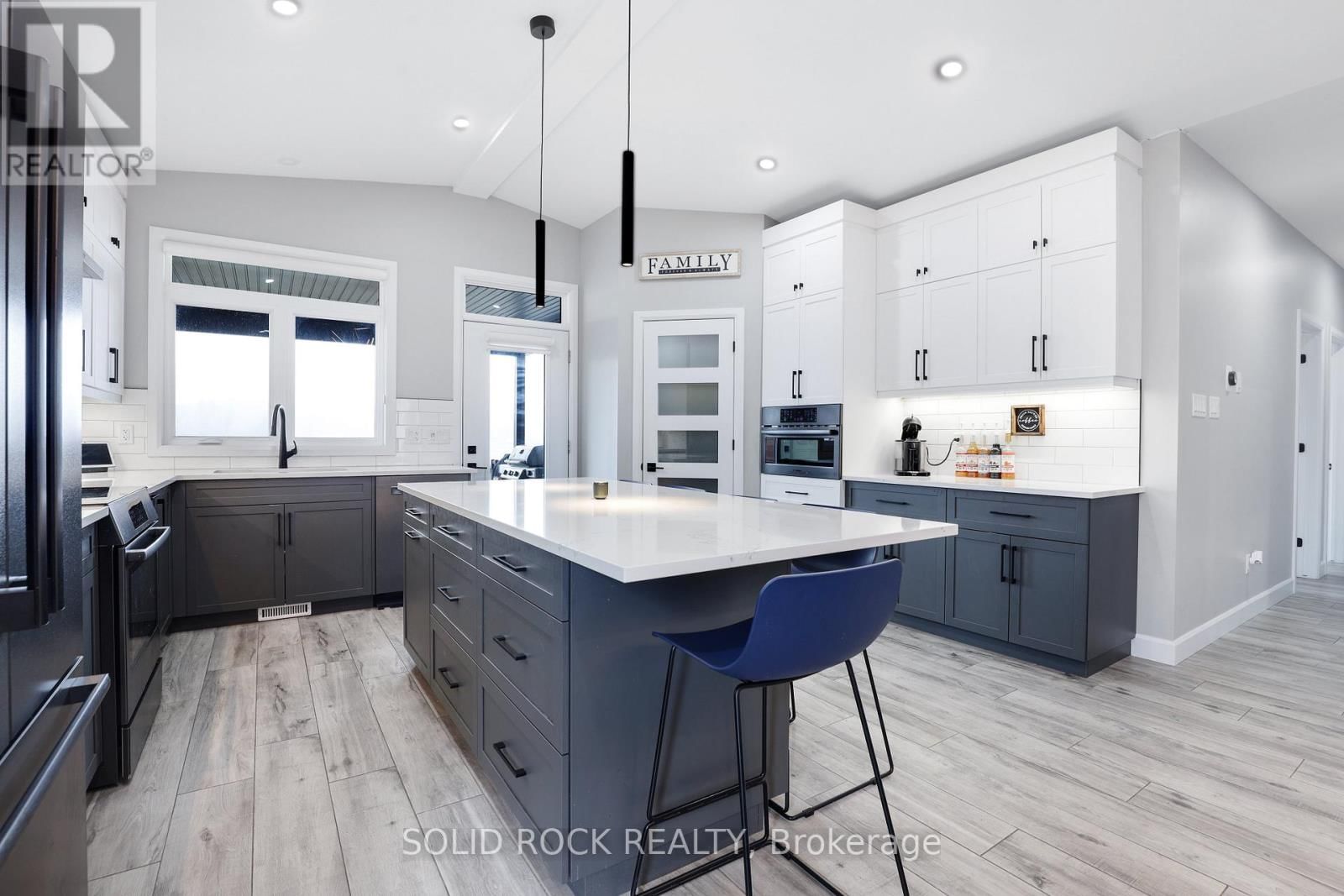 216 FILION STREET Image 19