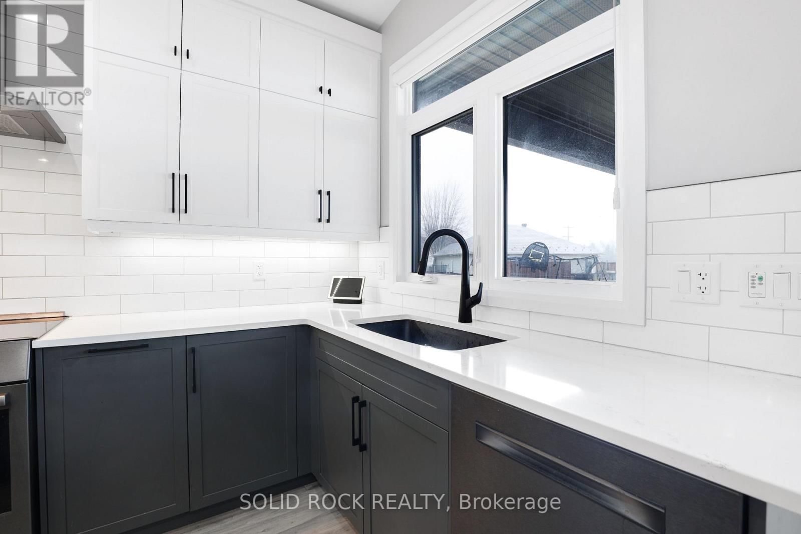 216 FILION STREET Image 23