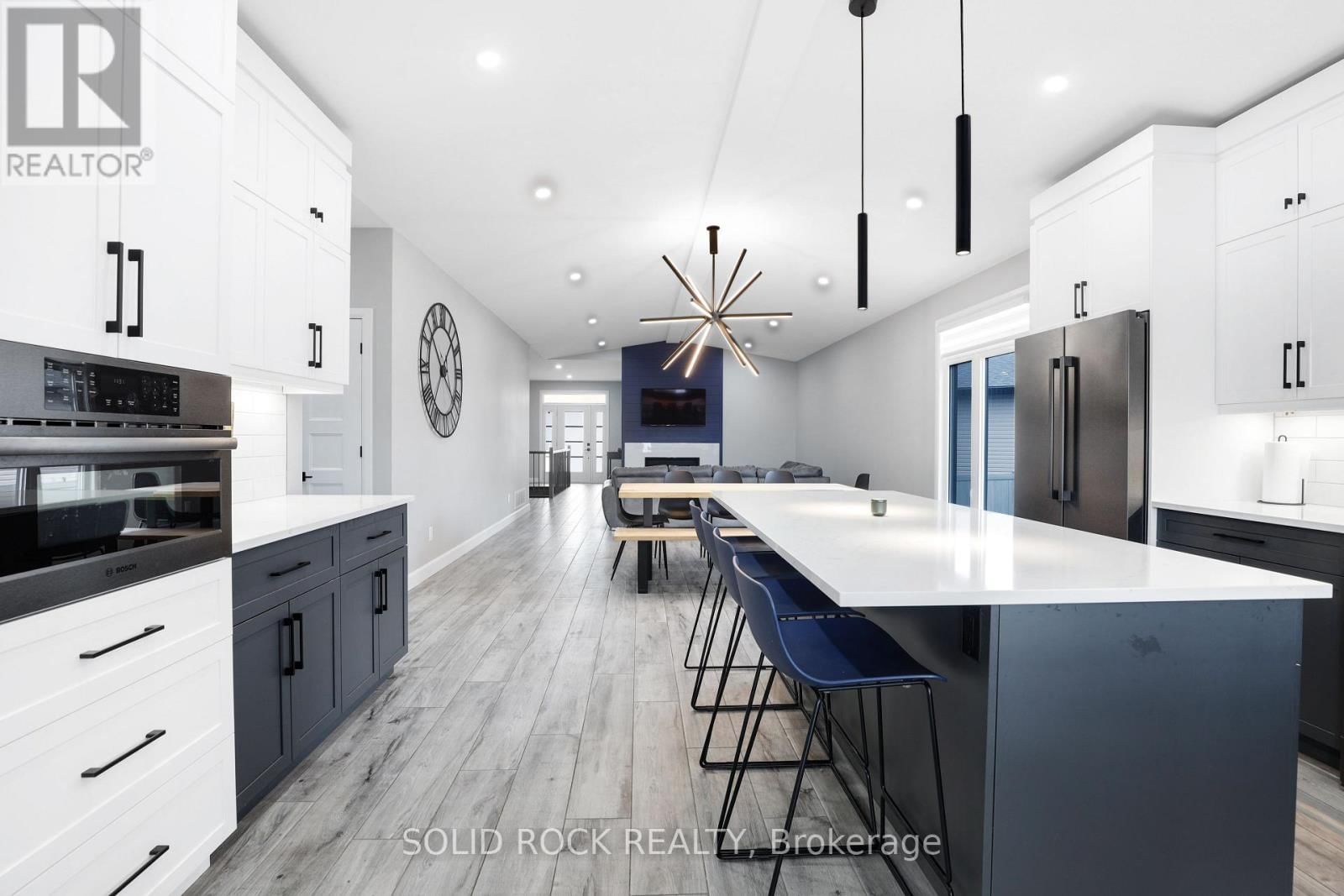 216 FILION STREET Image 24