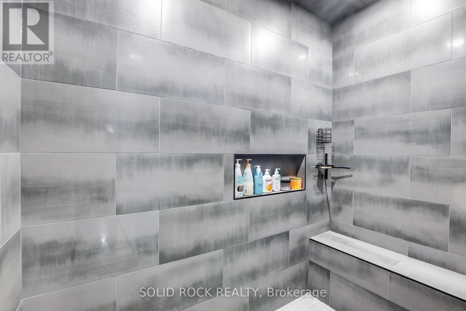 216 FILION STREET Image 27