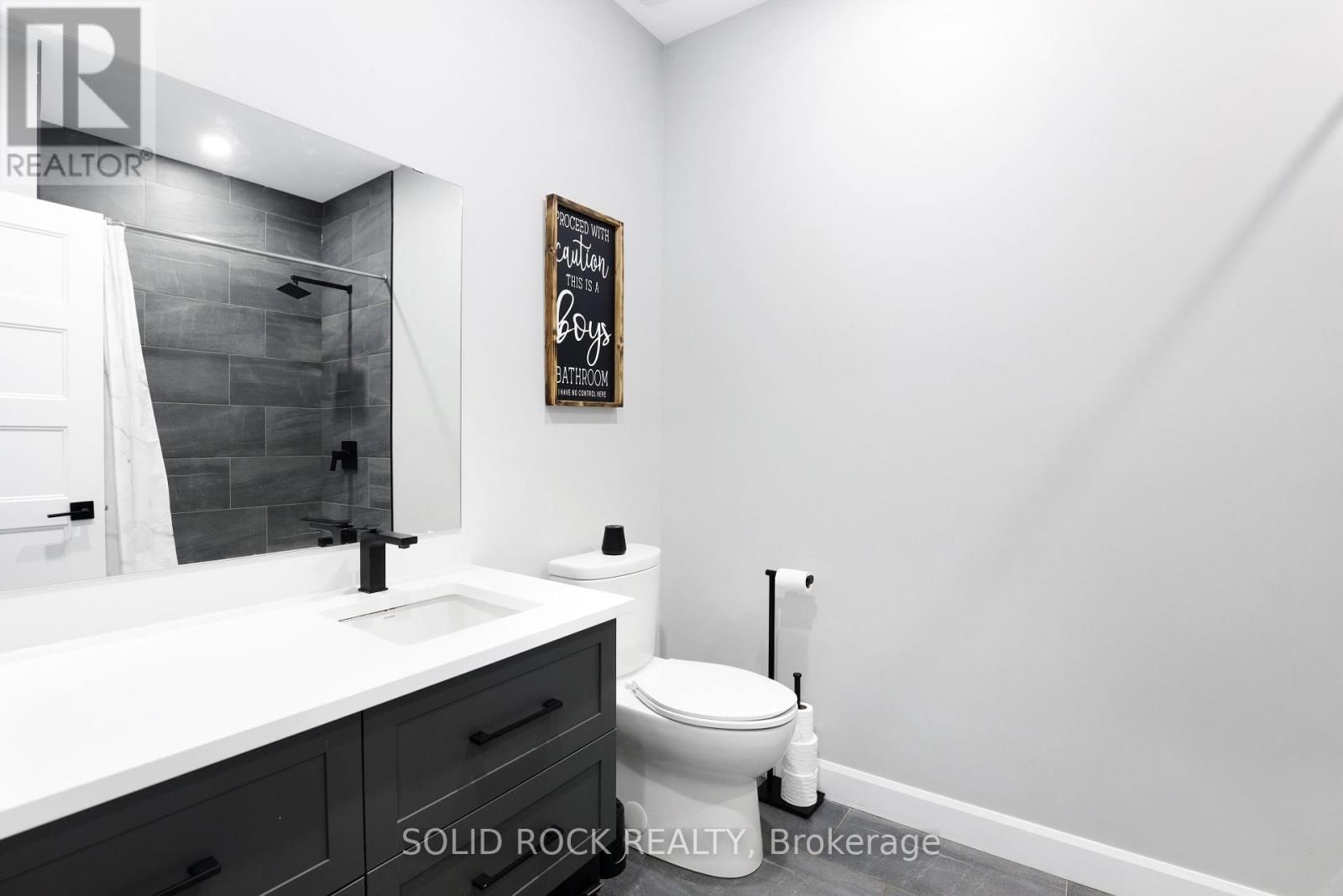 216 FILION STREET Image 31