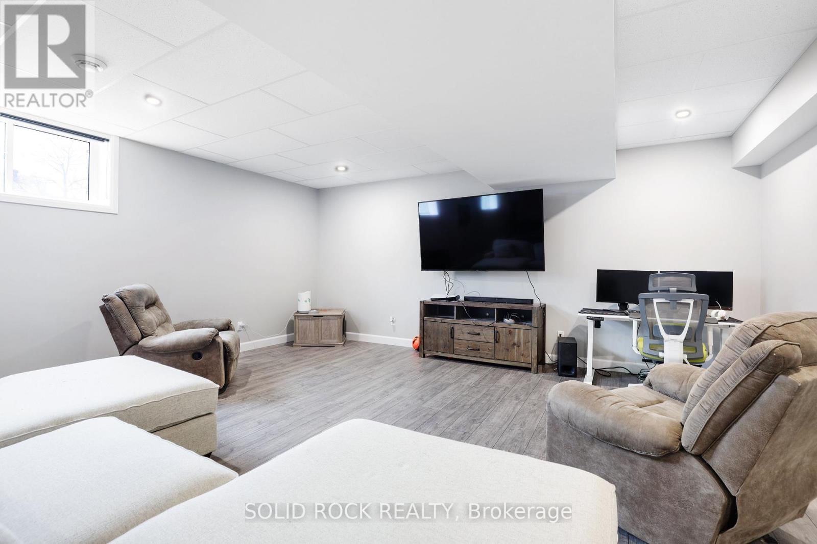 216 FILION STREET Image 36