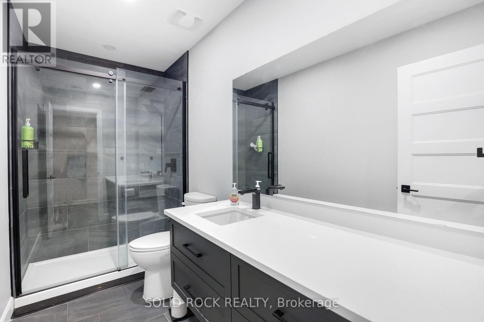 216 FILION STREET Image 39