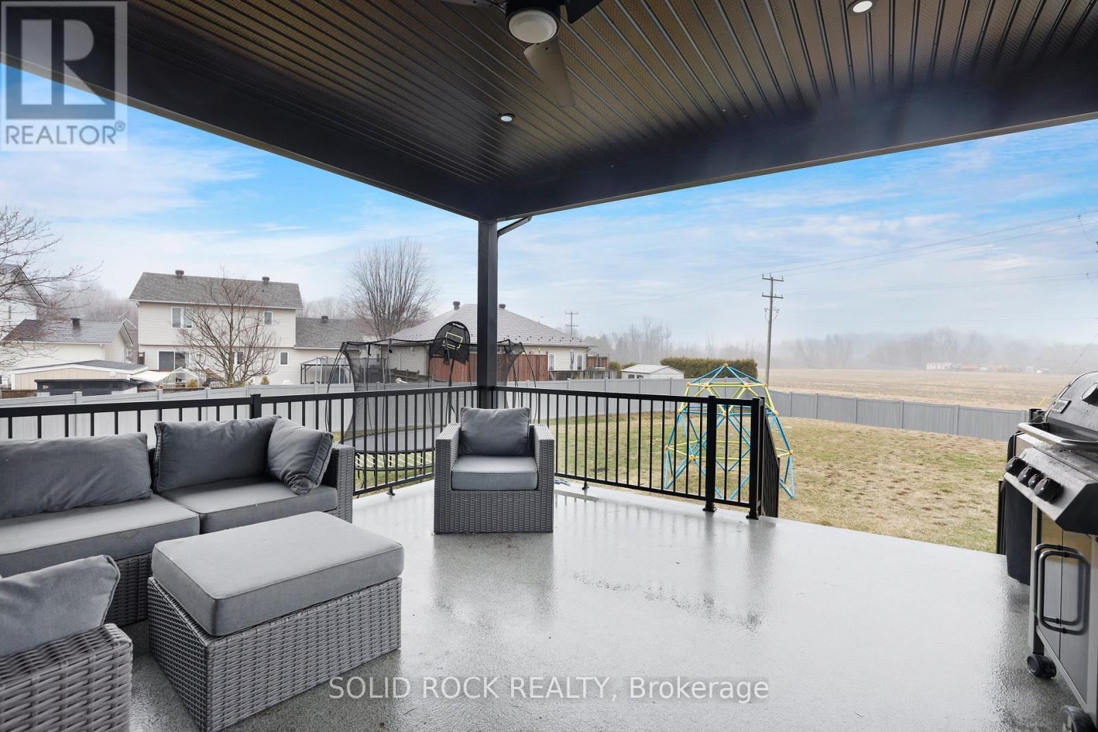 216 FILION STREET Image 43