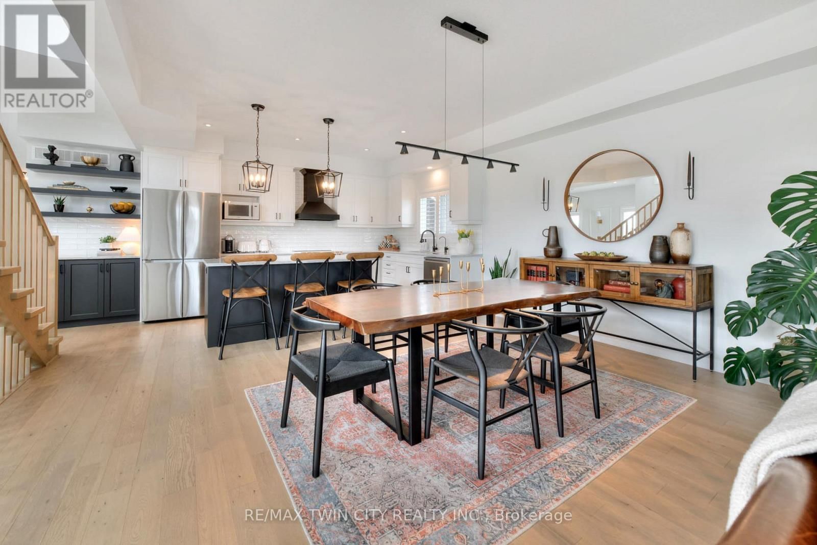 154 DEMPSEY DRIVE Image 10