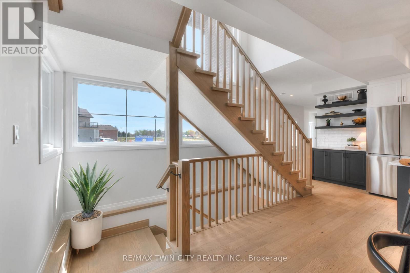 154 DEMPSEY DRIVE Image 21