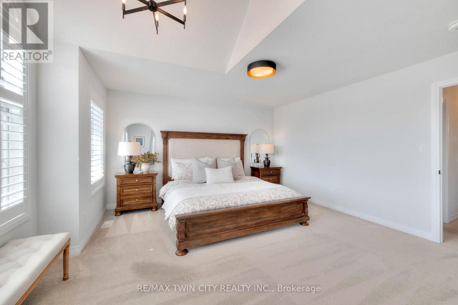 154 DEMPSEY DRIVE Image 24