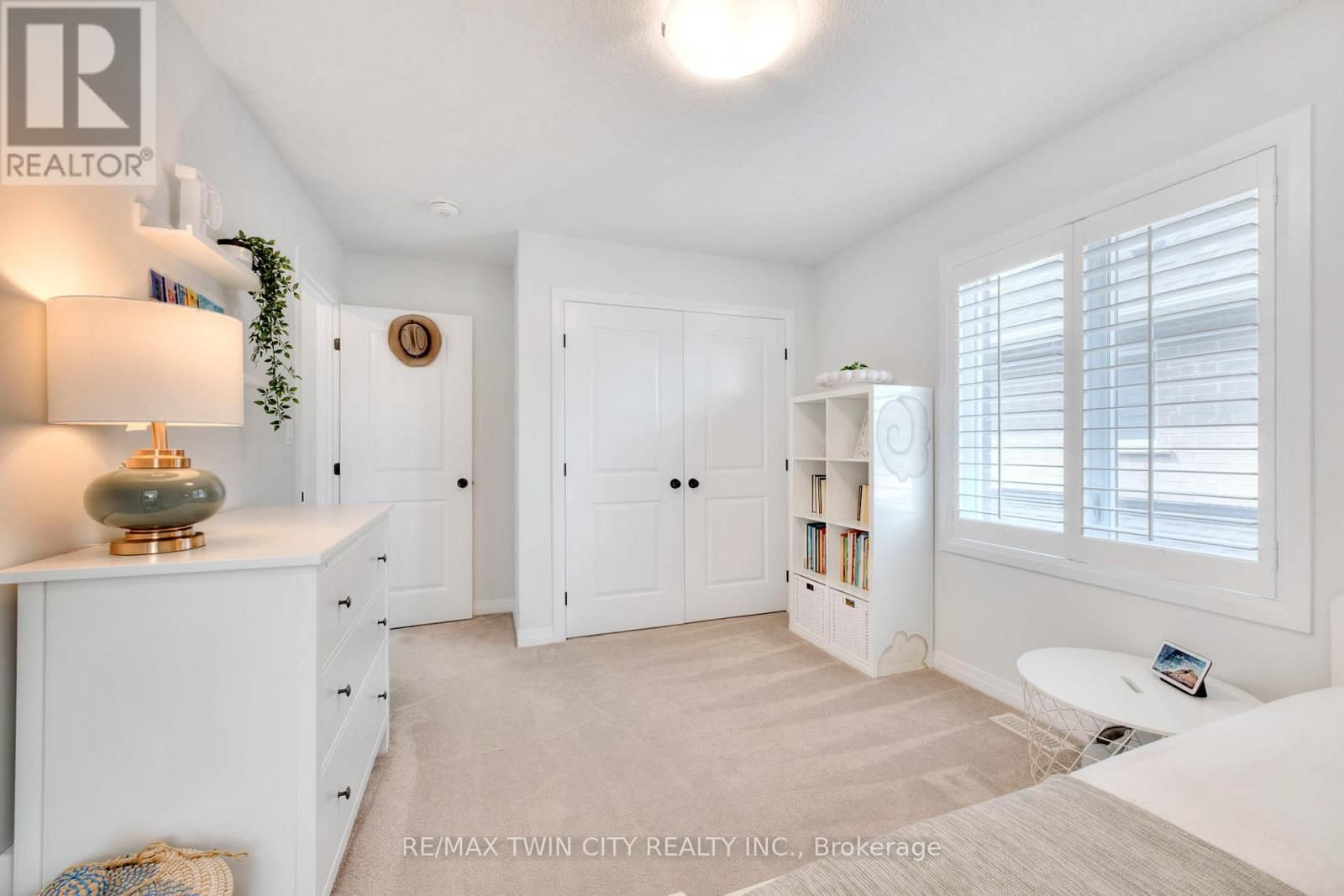 154 DEMPSEY DRIVE Image 30