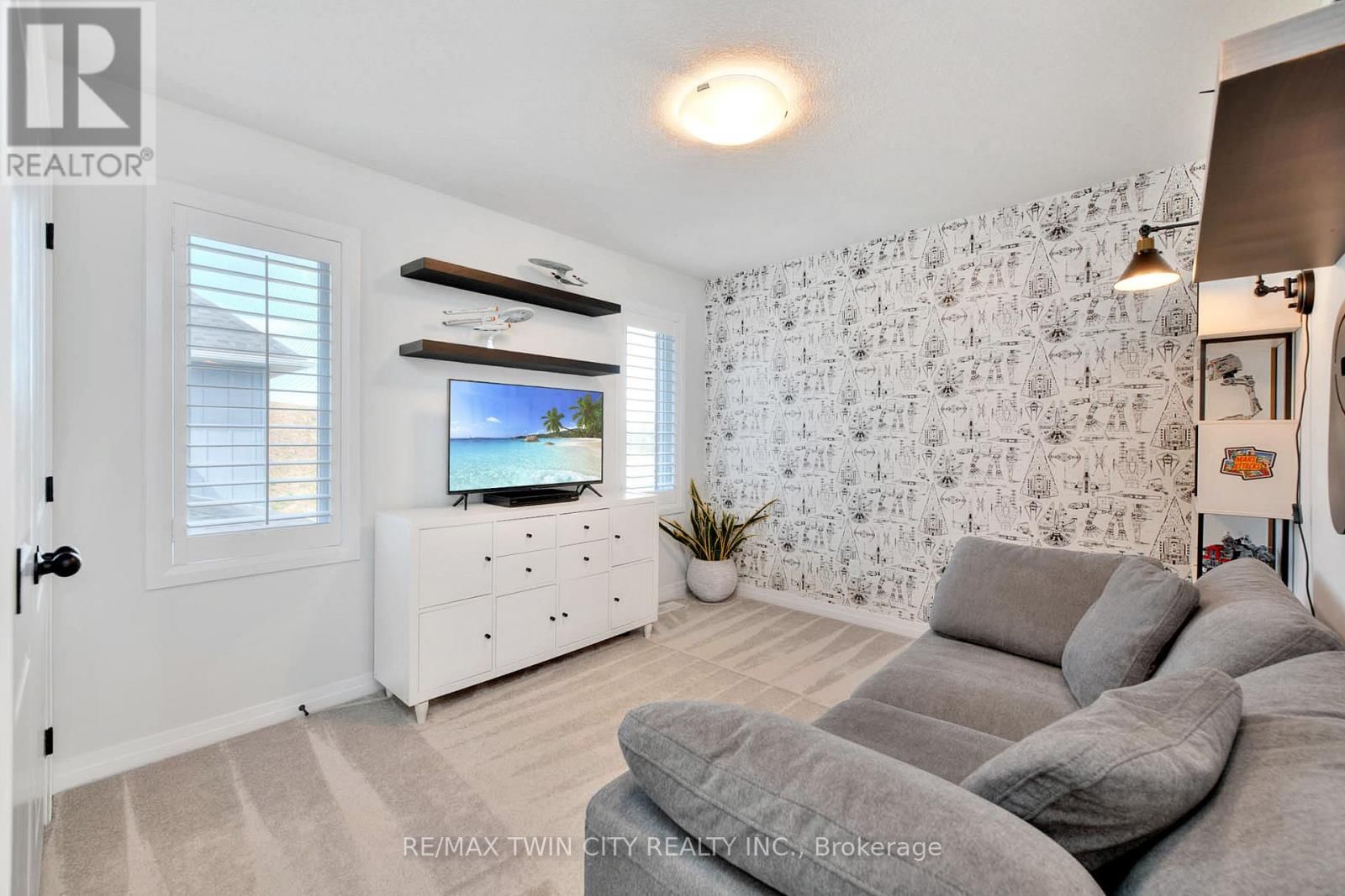 154 DEMPSEY DRIVE Image 34