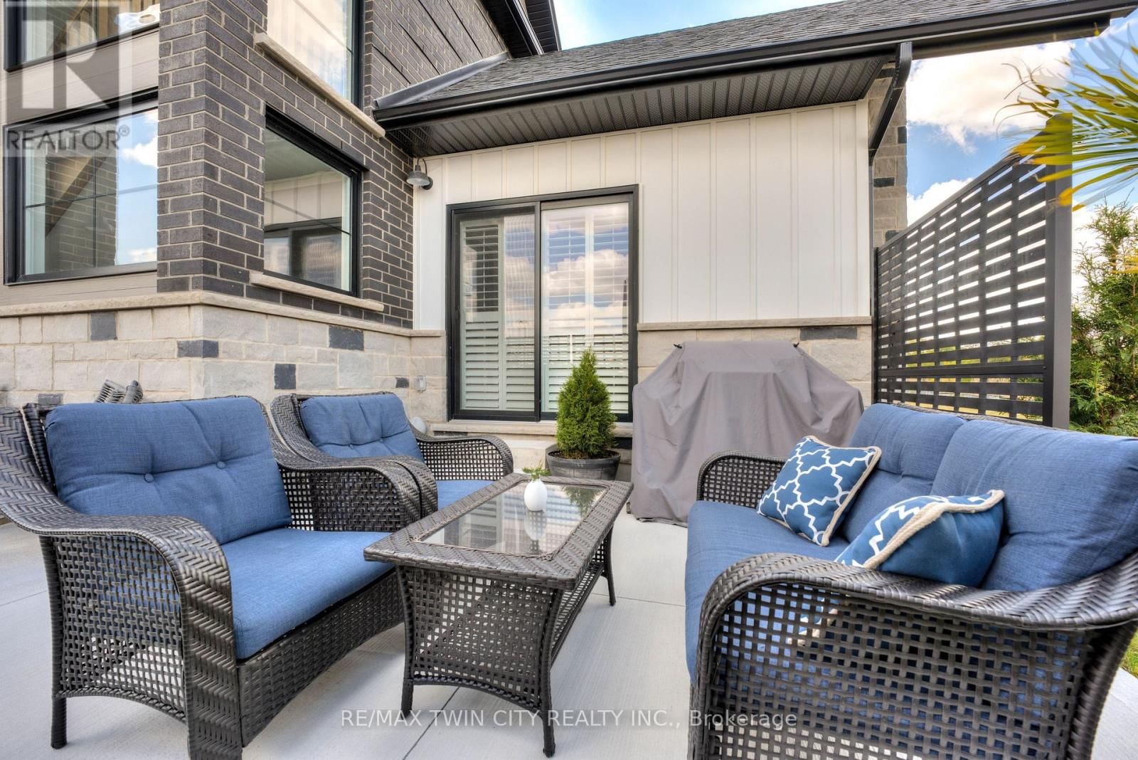 154 DEMPSEY DRIVE Image 35