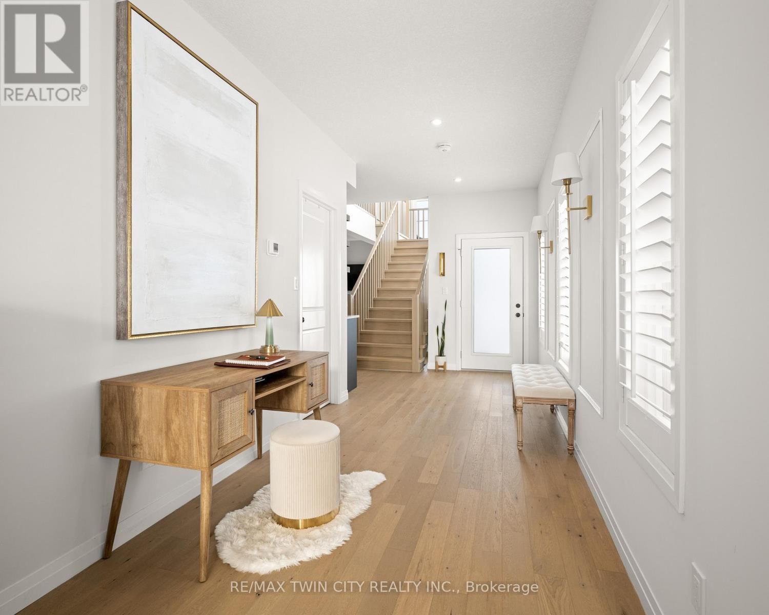 154 DEMPSEY DRIVE Image 4