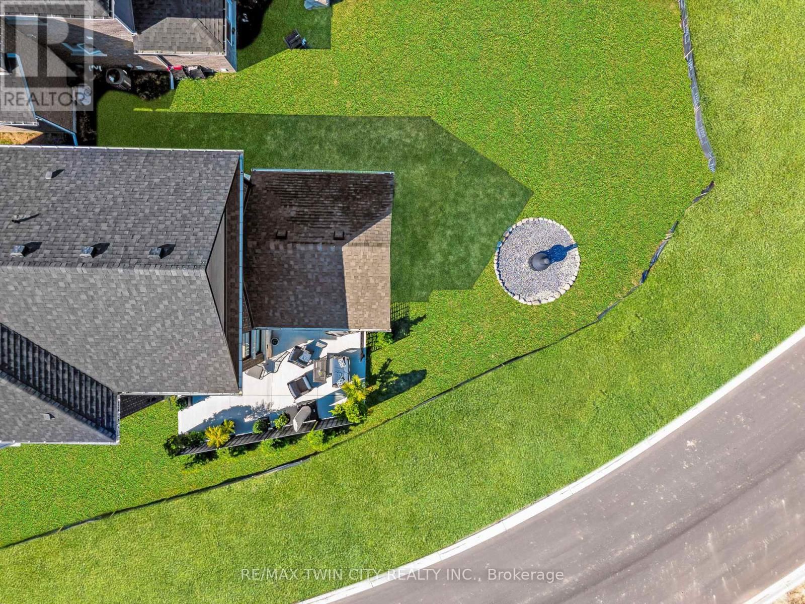 154 DEMPSEY DRIVE Image 47