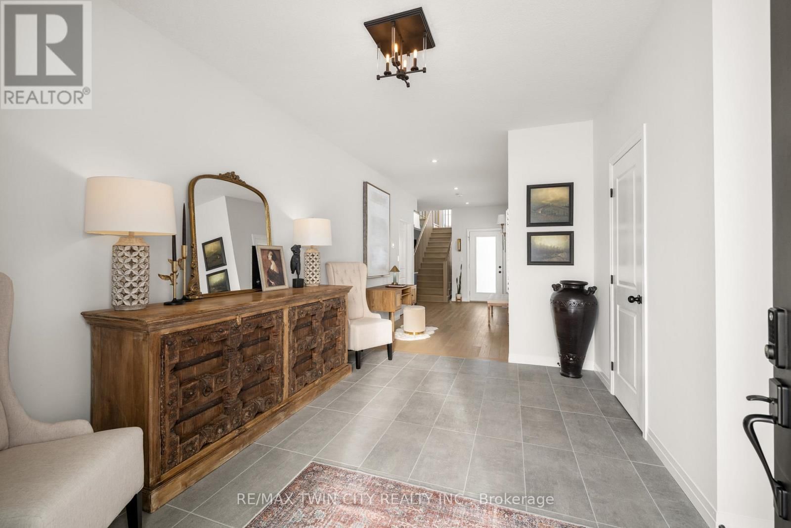 154 DEMPSEY DRIVE Image 7