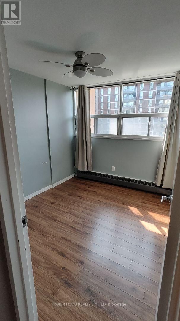 705 - 1950 MAIN STREET WEST Image 12