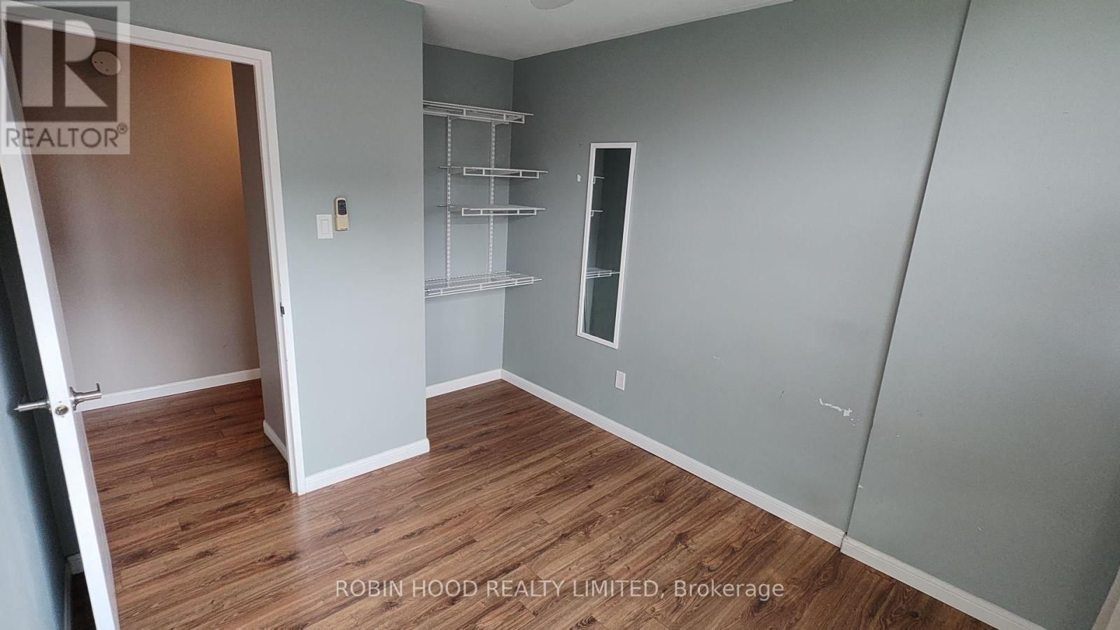 705 - 1950 MAIN STREET WEST Image 13