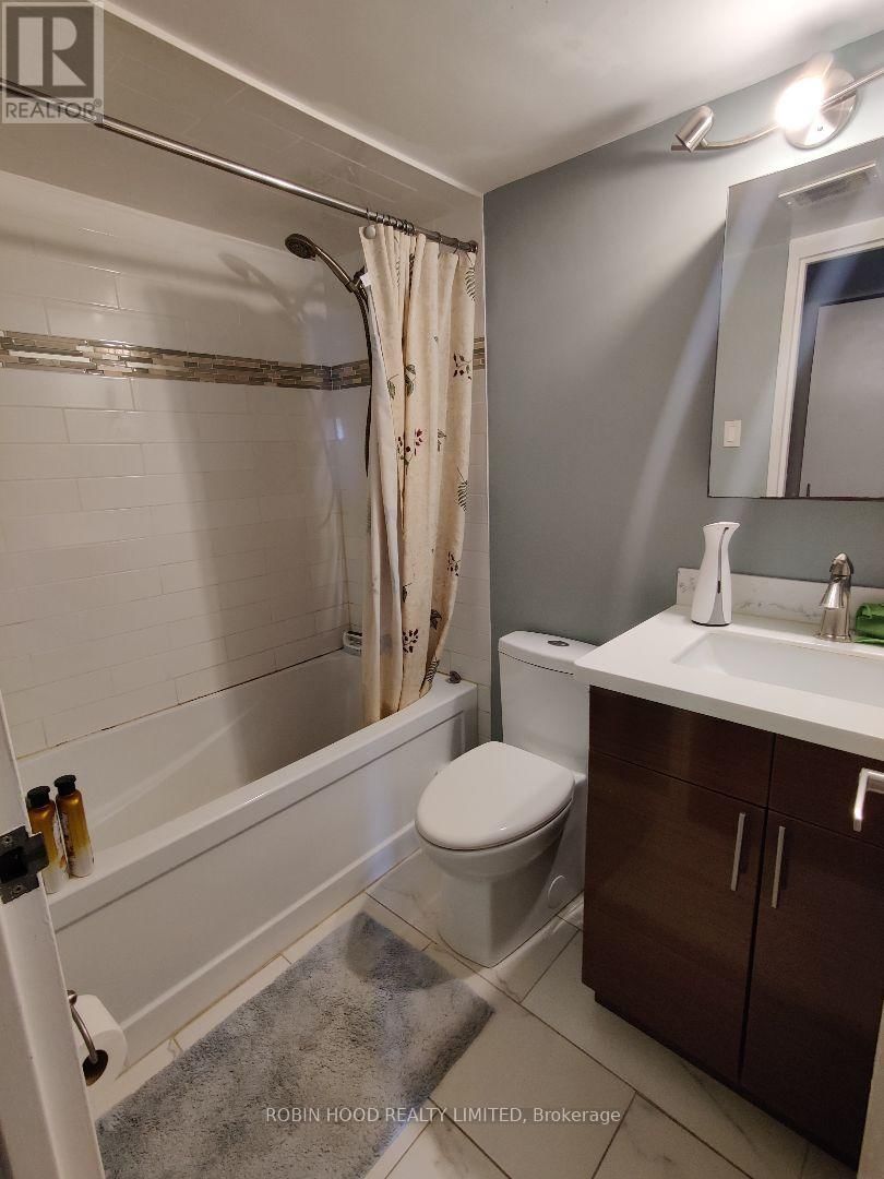 705 - 1950 MAIN STREET WEST Image 14