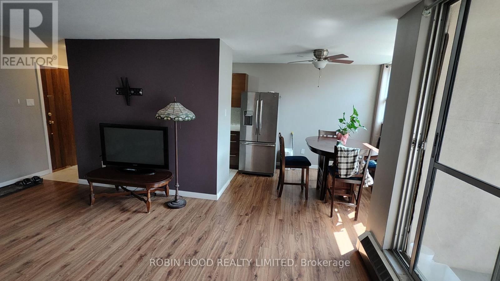 705 - 1950 MAIN STREET WEST Image 4