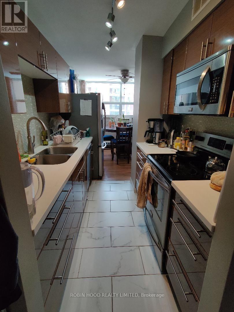 705 - 1950 MAIN STREET WEST Image 7