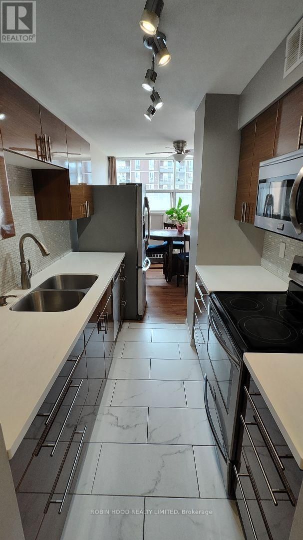 705 - 1950 MAIN STREET WEST Image 8