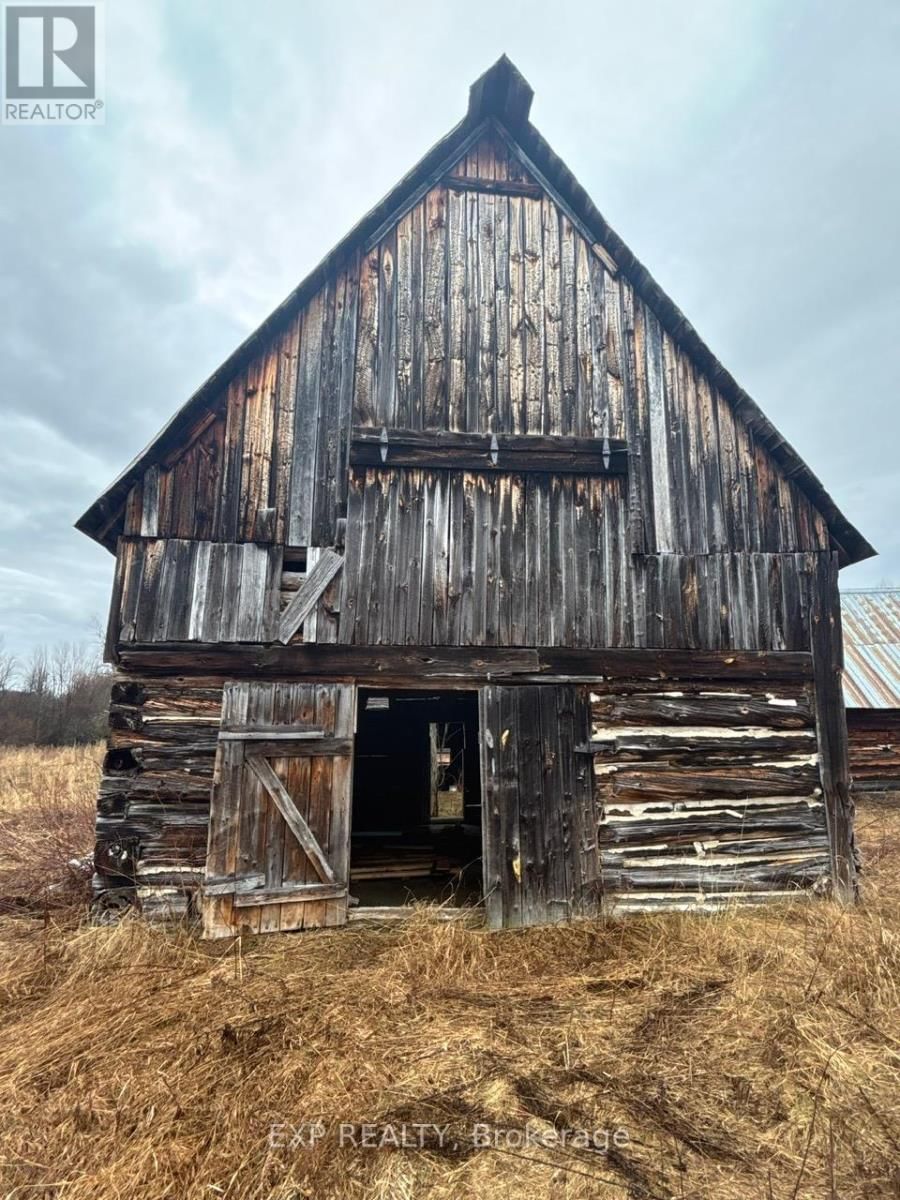 98 KENNEDY ROAD Image 39