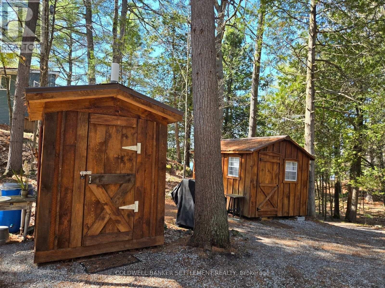 327 CLEAR LAKE LANE 31 LANE Image 10