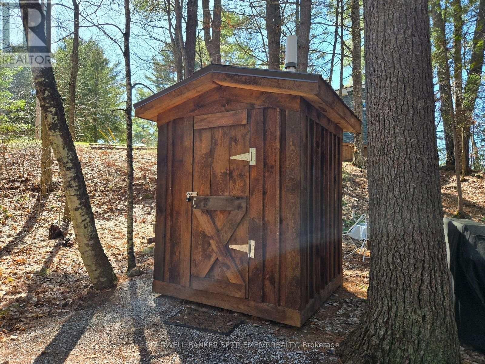 327 CLEAR LAKE LANE 31 LANE Image 11