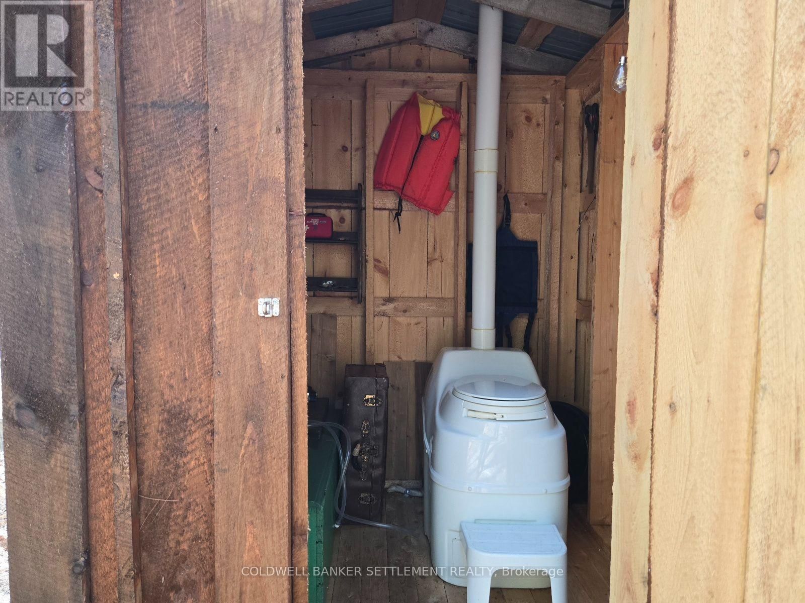 327 CLEAR LAKE LANE 31 LANE Image 12