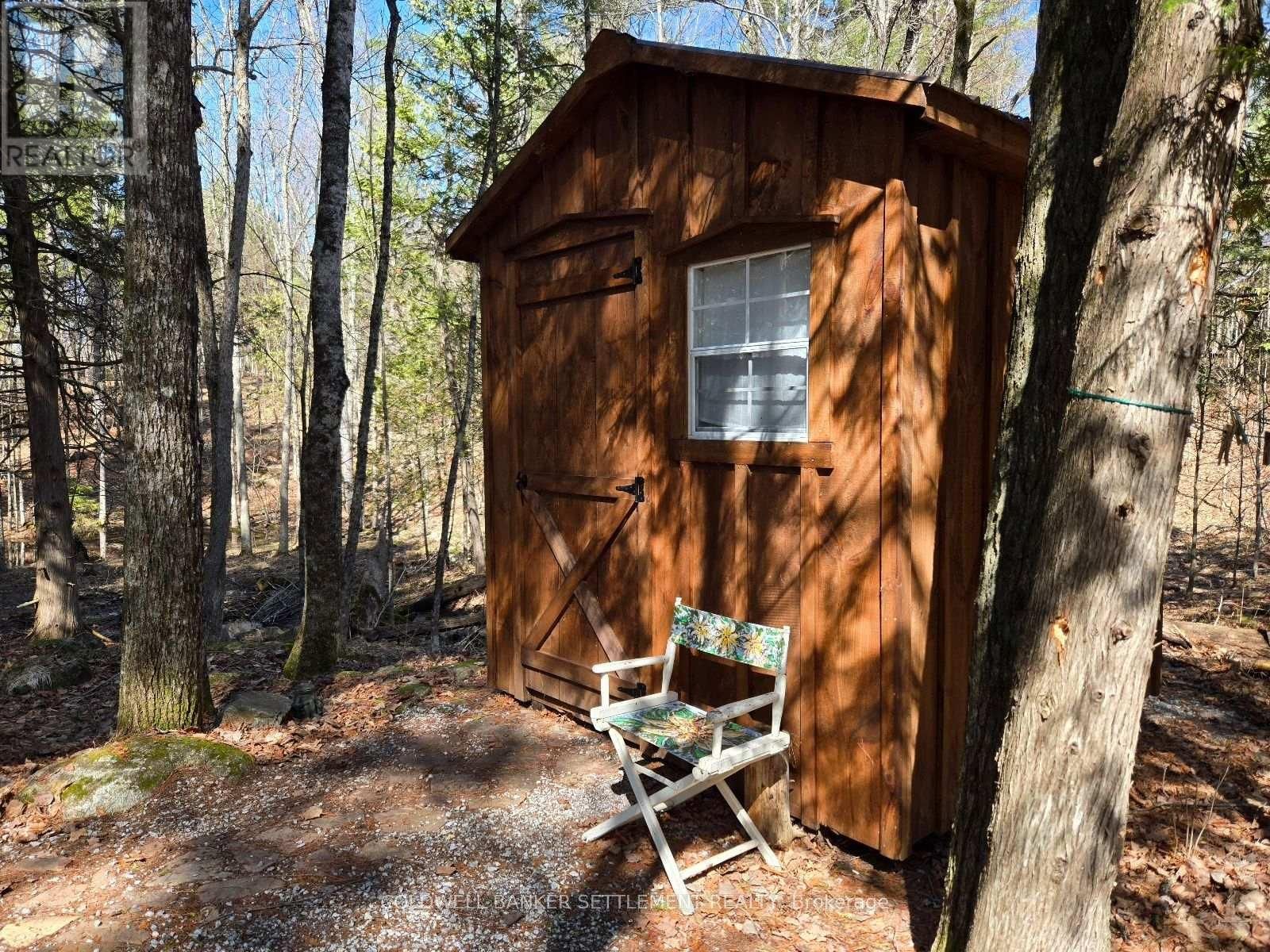 327 CLEAR LAKE LANE 31 LANE Image 4