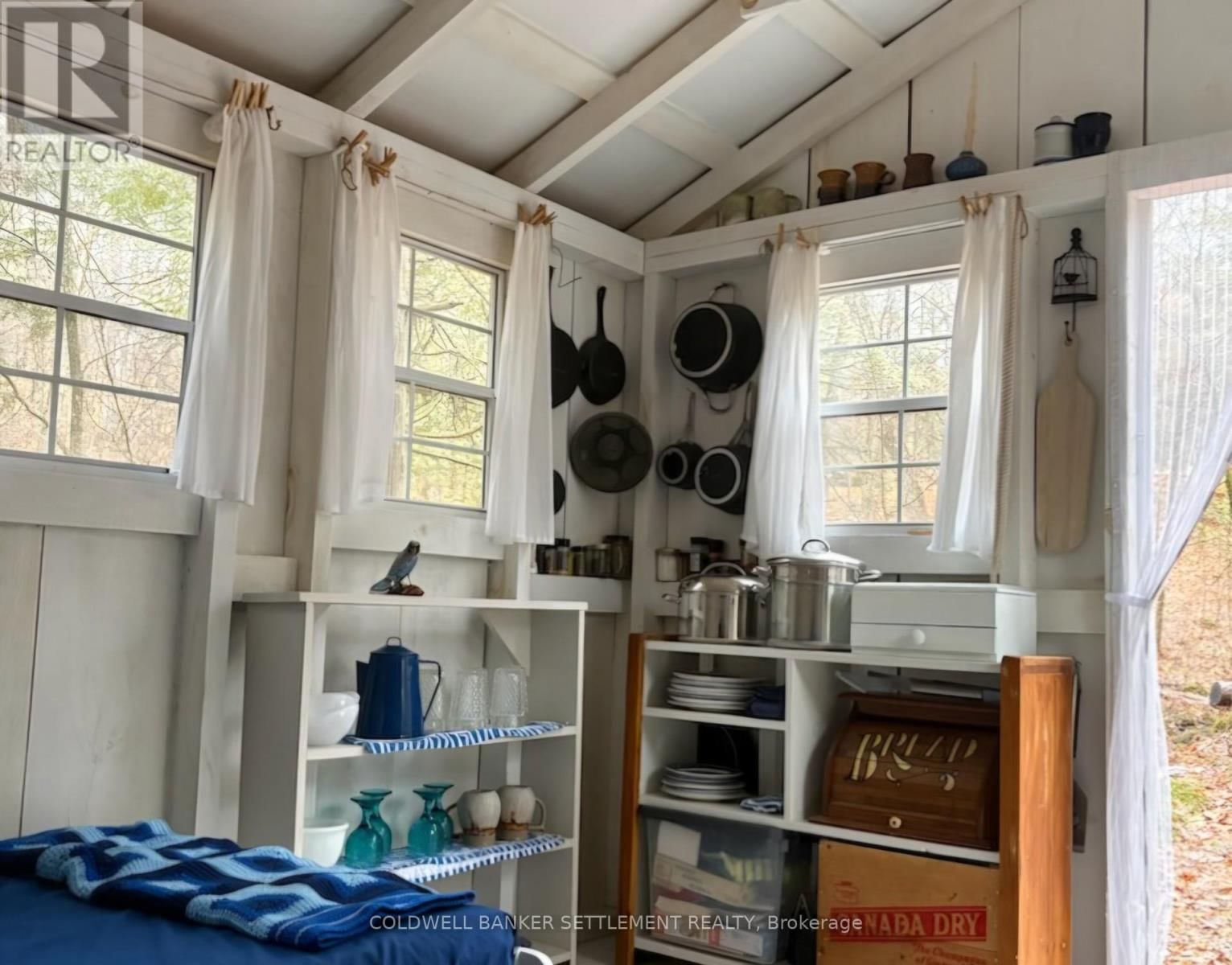 327 CLEAR LAKE LANE 31 LANE Image 9