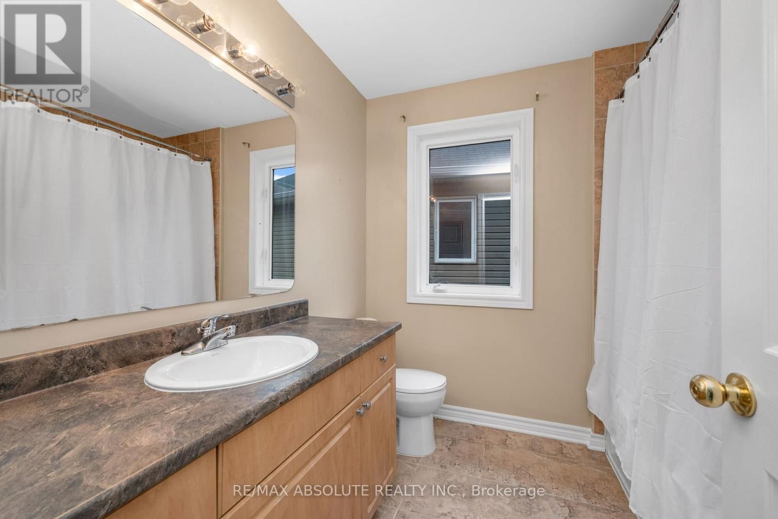 70 CEDAR VALLEY DRIVE Image 37