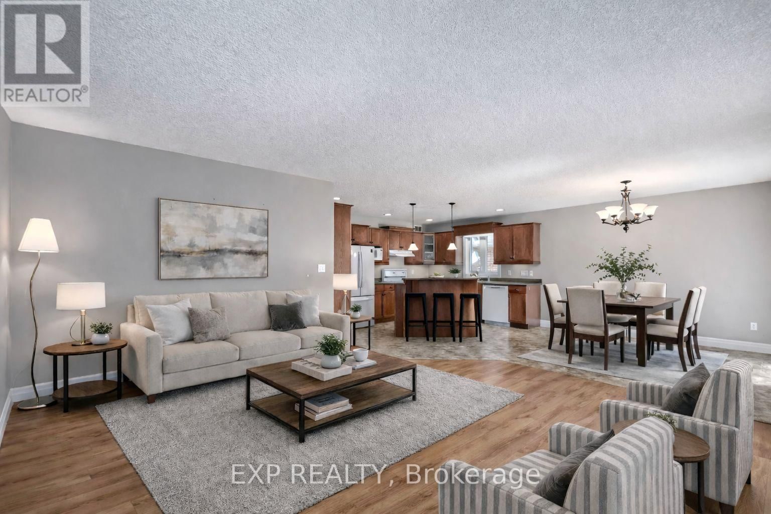 54 TREADWELL STREET Image 19