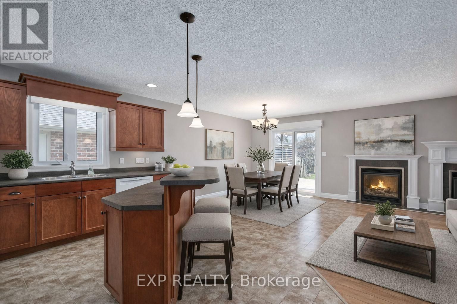 54 TREADWELL STREET Image 21