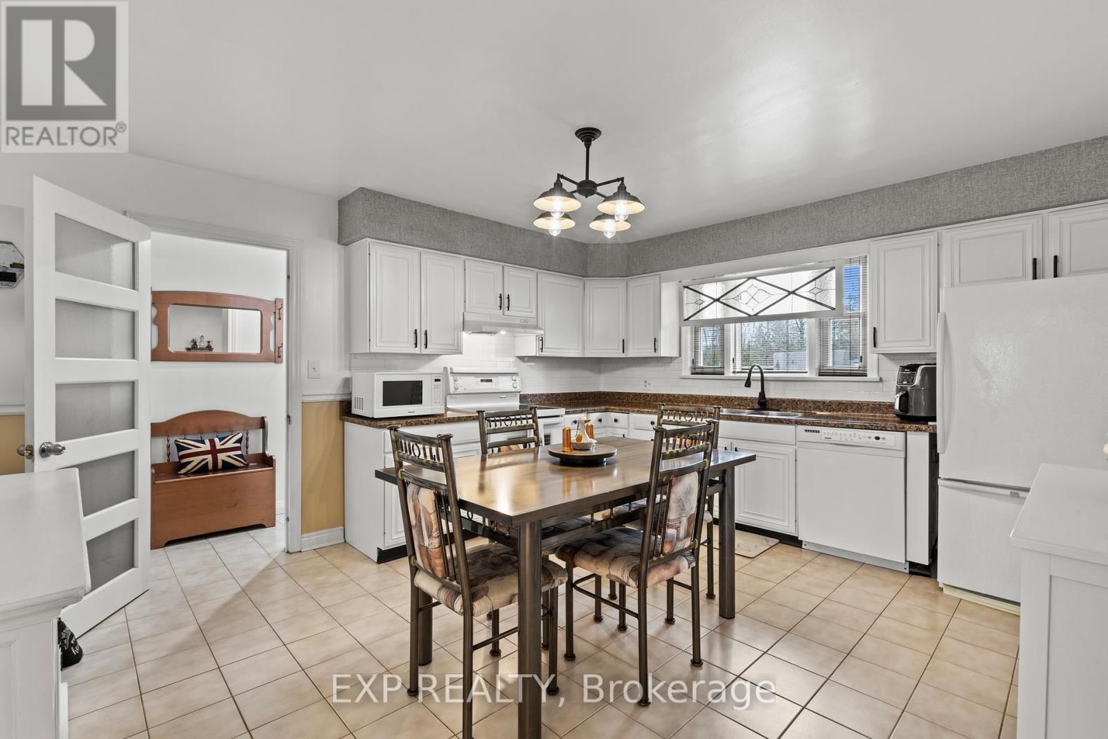 5367 KITCHENER STREET Image 10