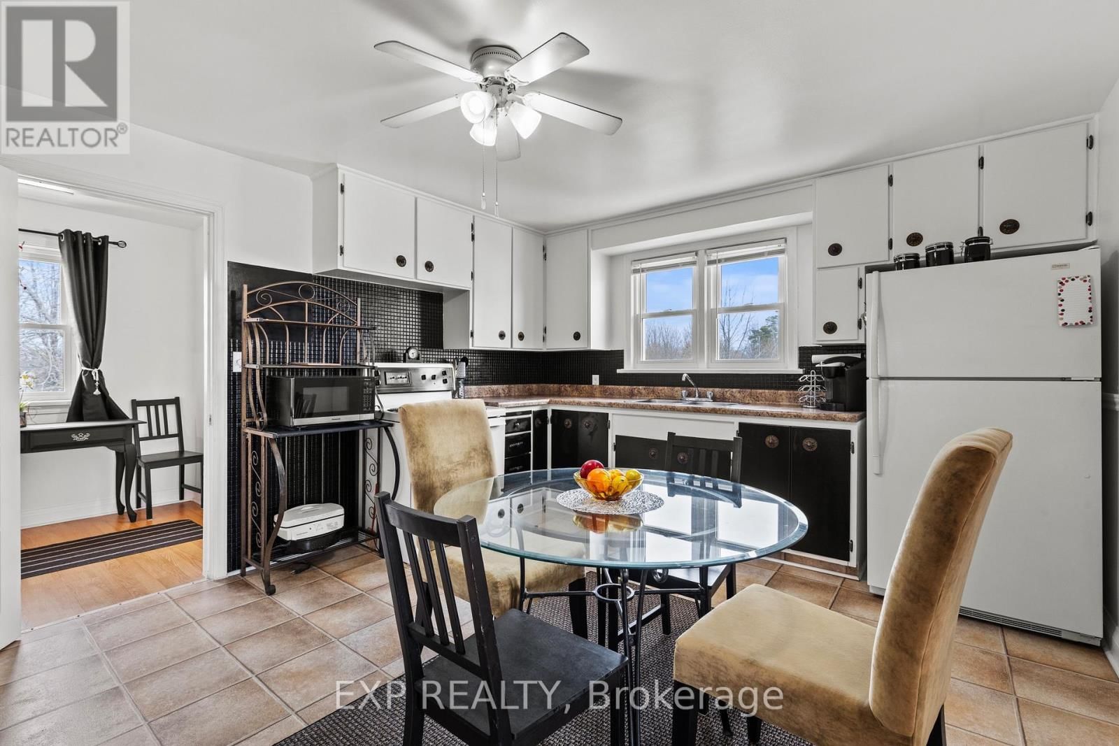 5367 KITCHENER STREET Image 32