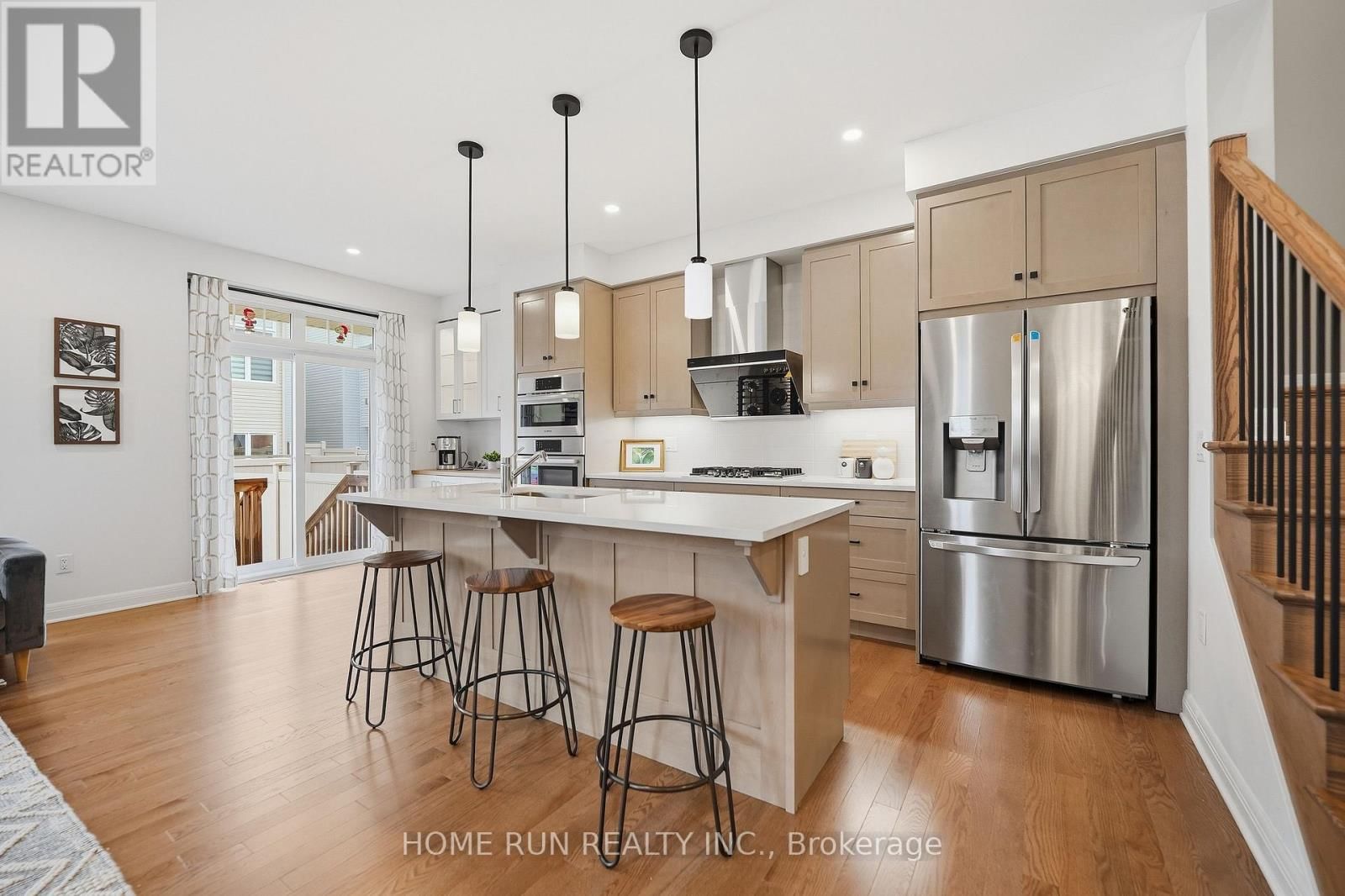 501 HITZLAY TERRACE Image 27