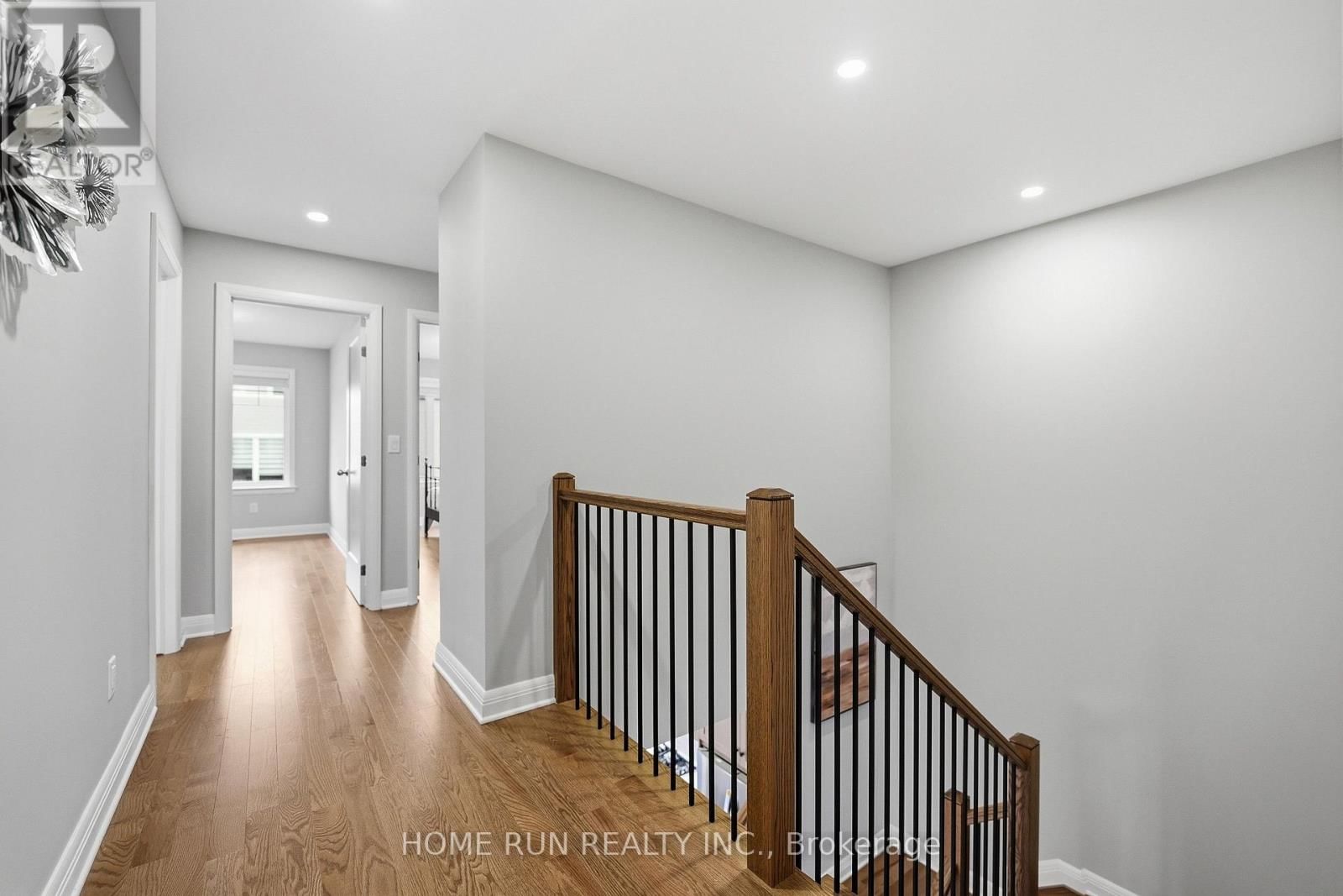 501 HITZLAY TERRACE Image 28