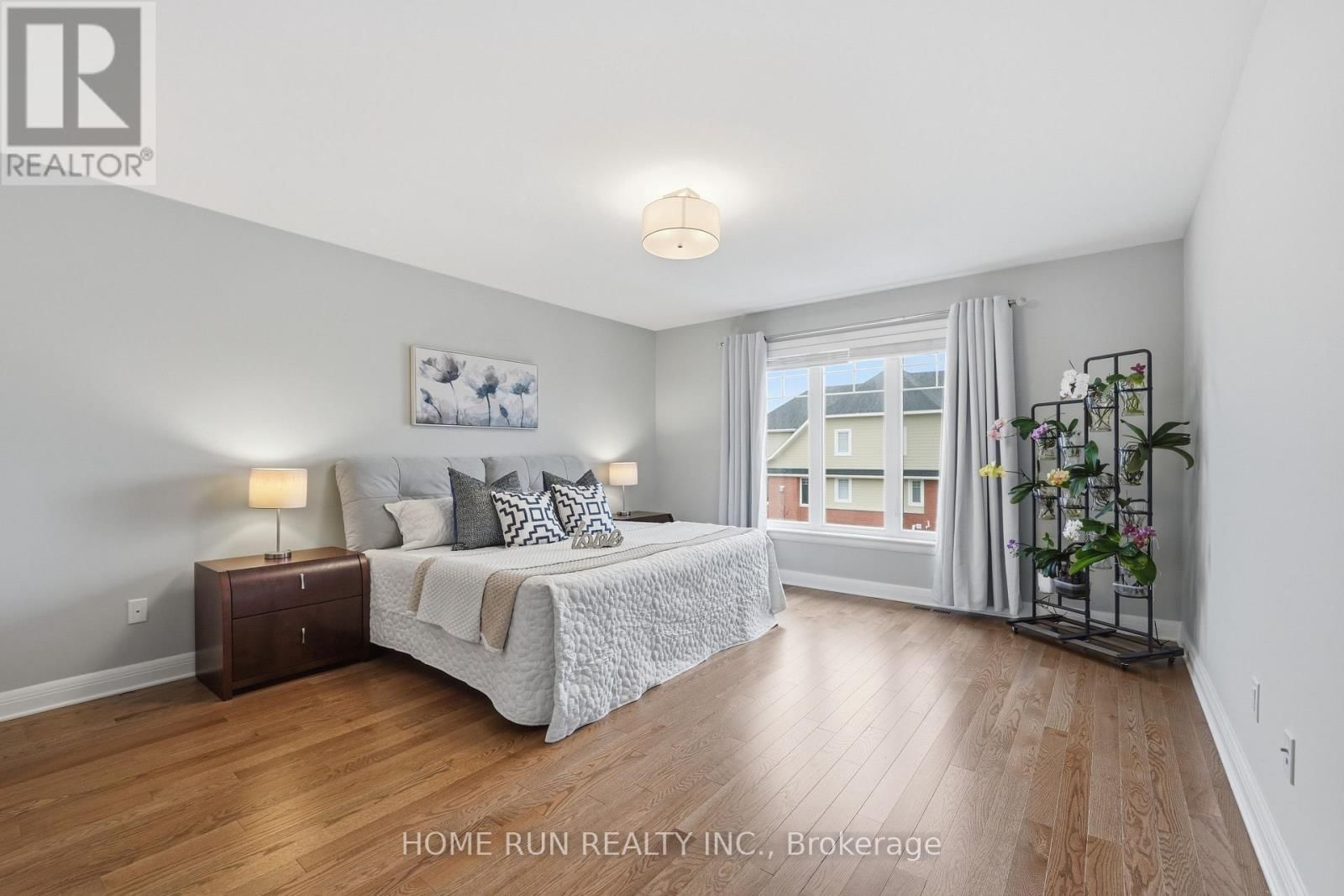 501 HITZLAY TERRACE Image 30