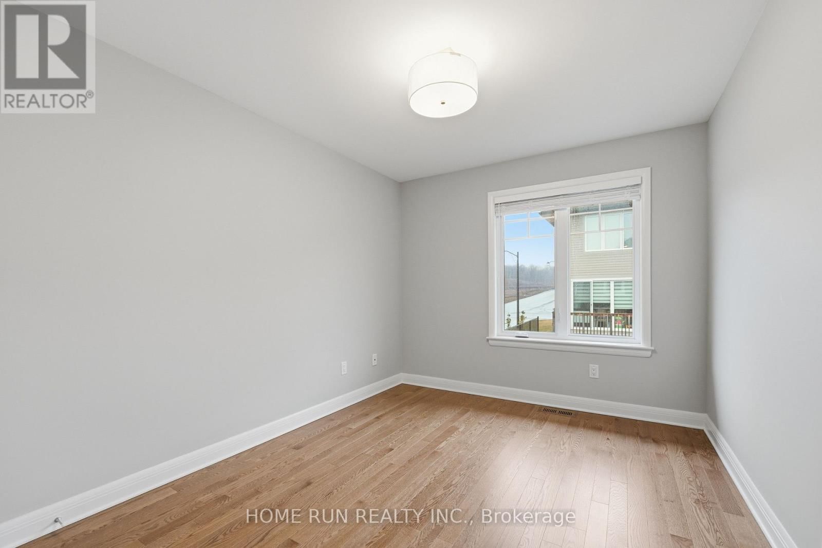 501 HITZLAY TERRACE Image 36