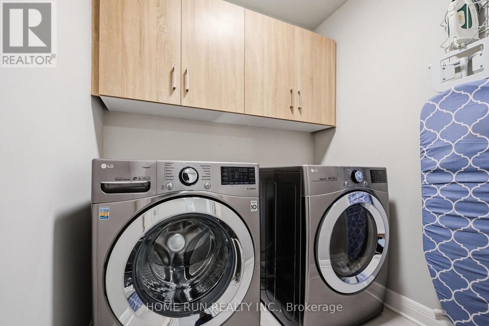 501 HITZLAY TERRACE Image 42