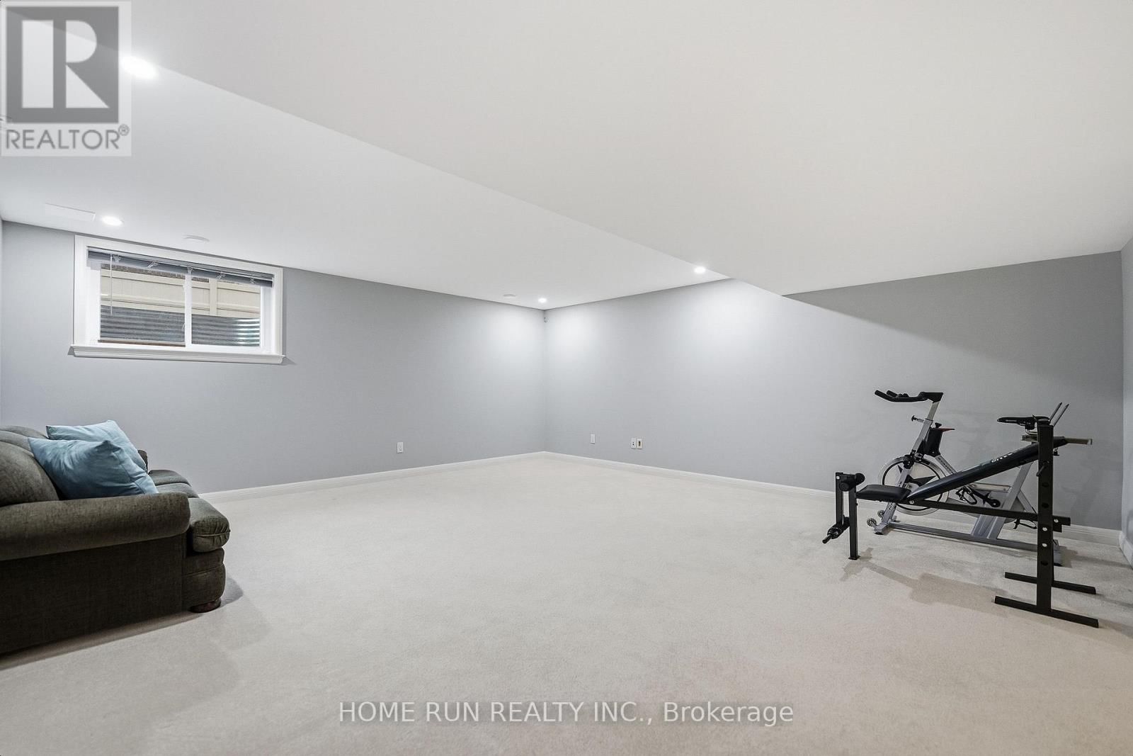 501 HITZLAY TERRACE Image 43