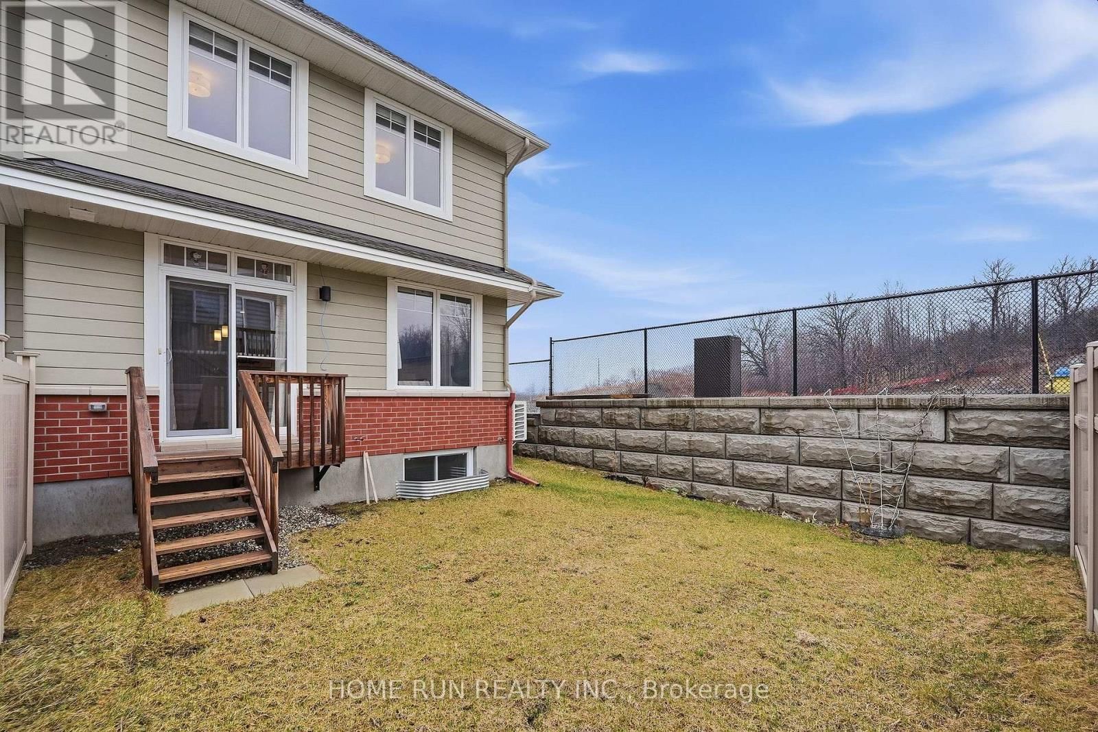 501 HITZLAY TERRACE Image 47