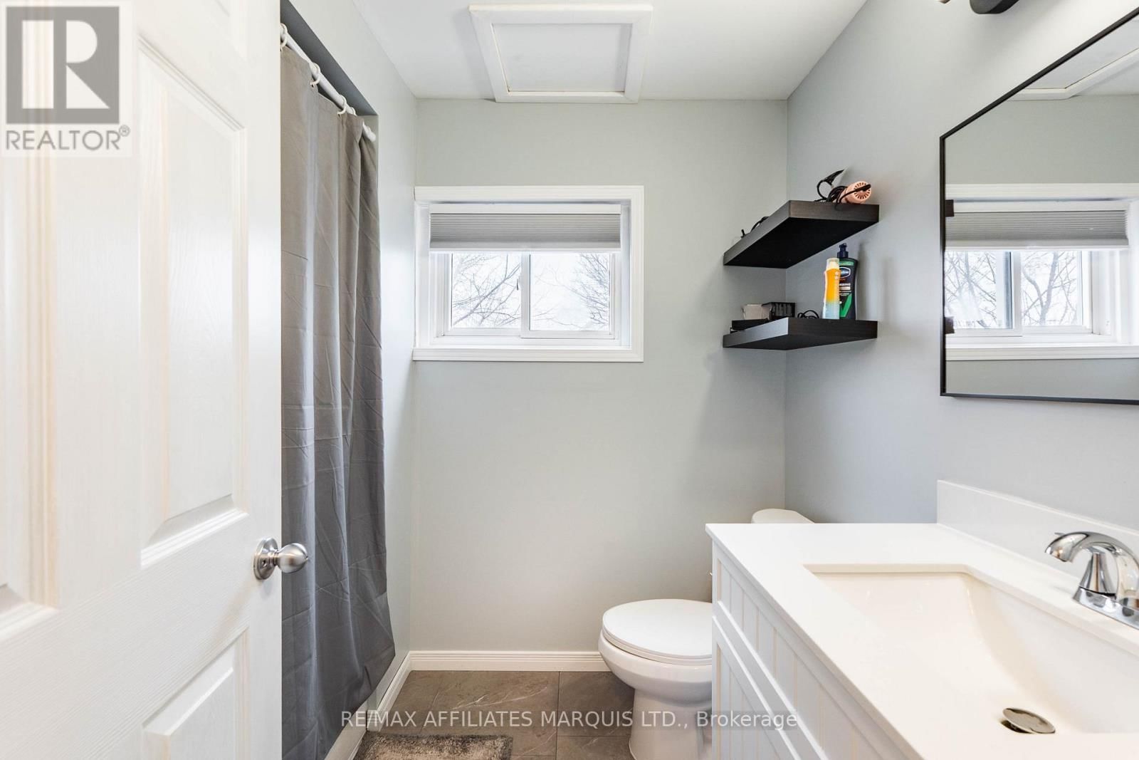 538 BEDFORD STREET Image 17