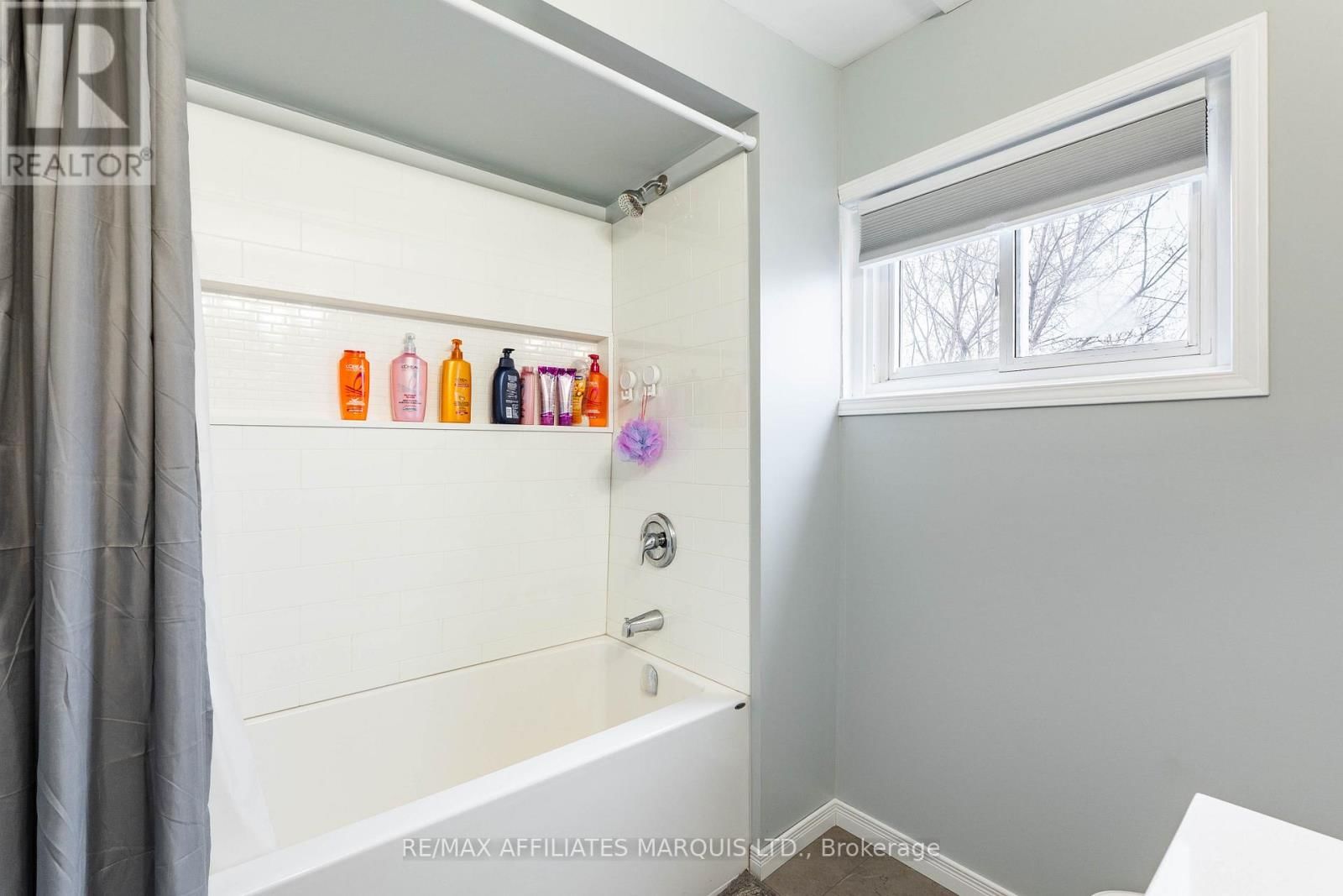 538 BEDFORD STREET Image 18