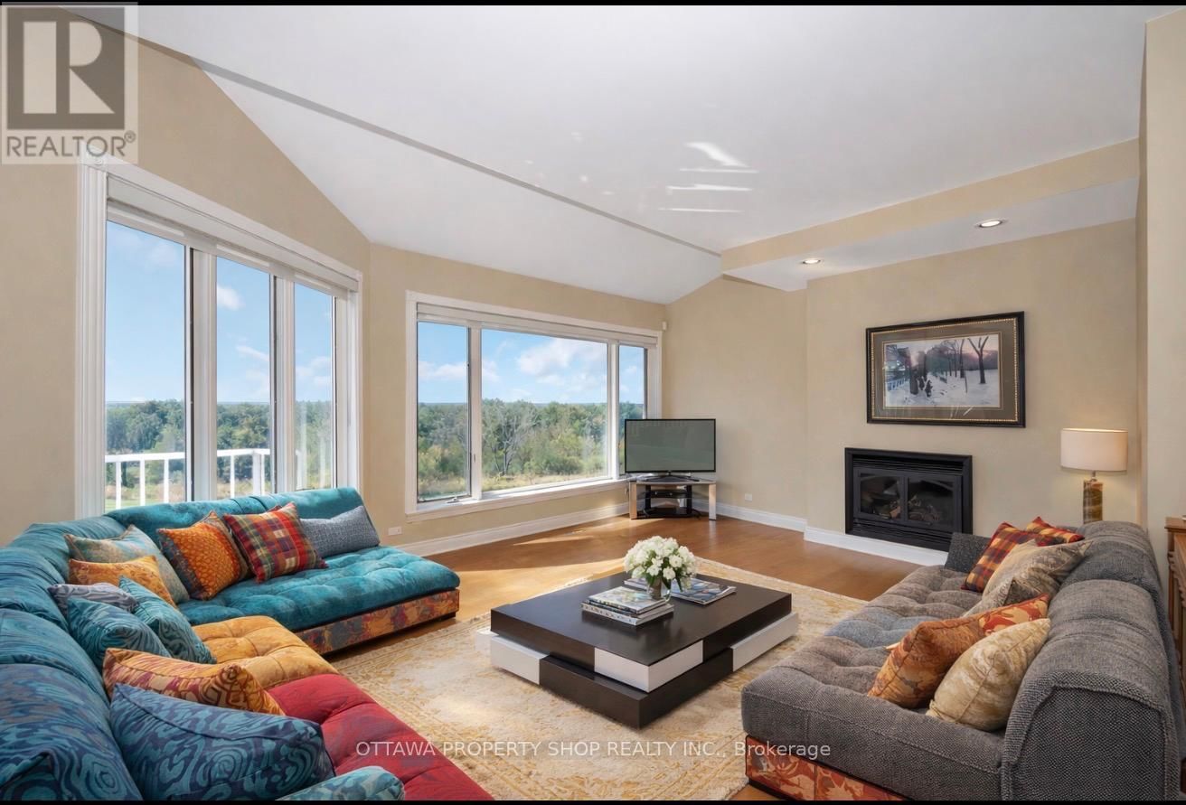 3057 GREENLAND ROAD Image 9