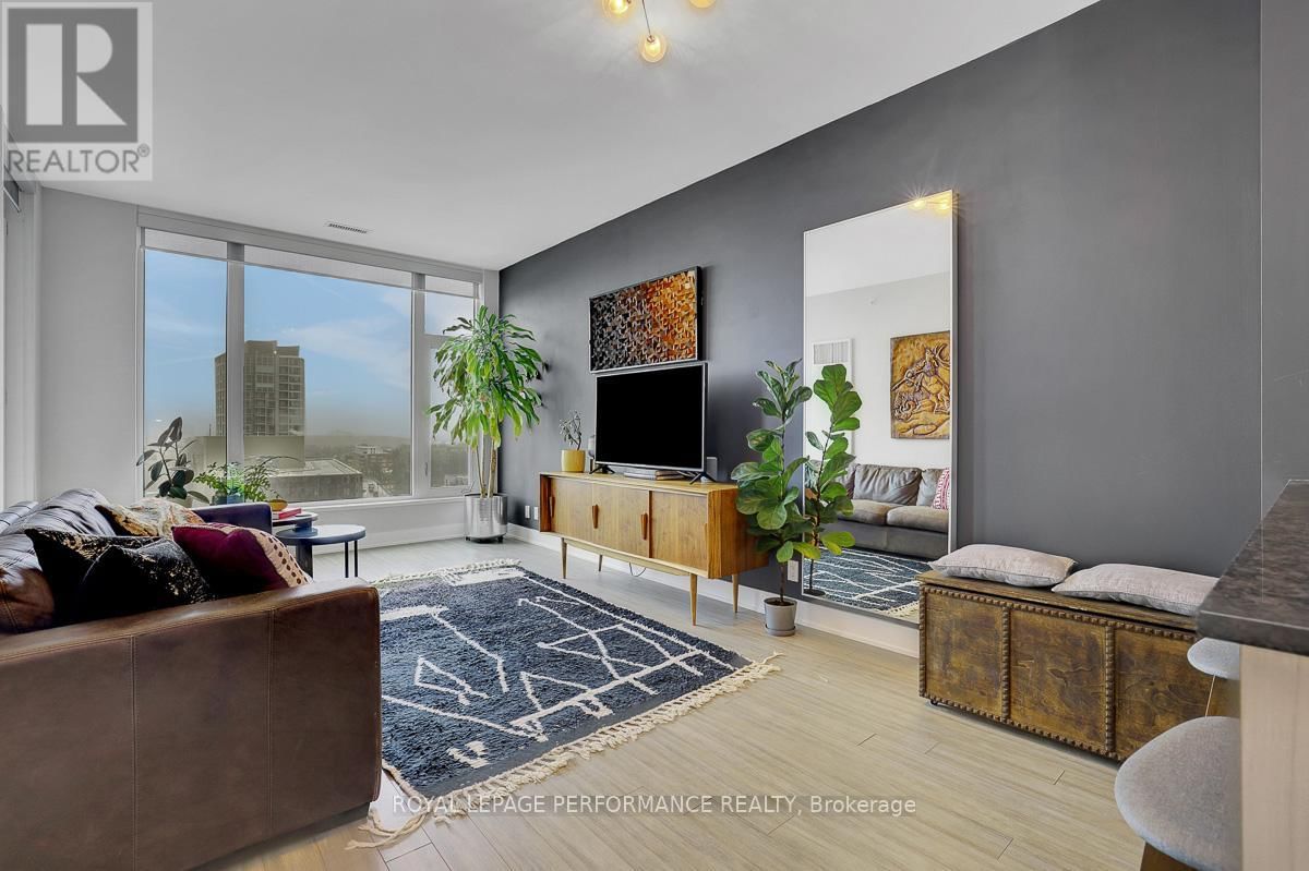 1004 - 118 HOLMWOOD AVENUE Image 5